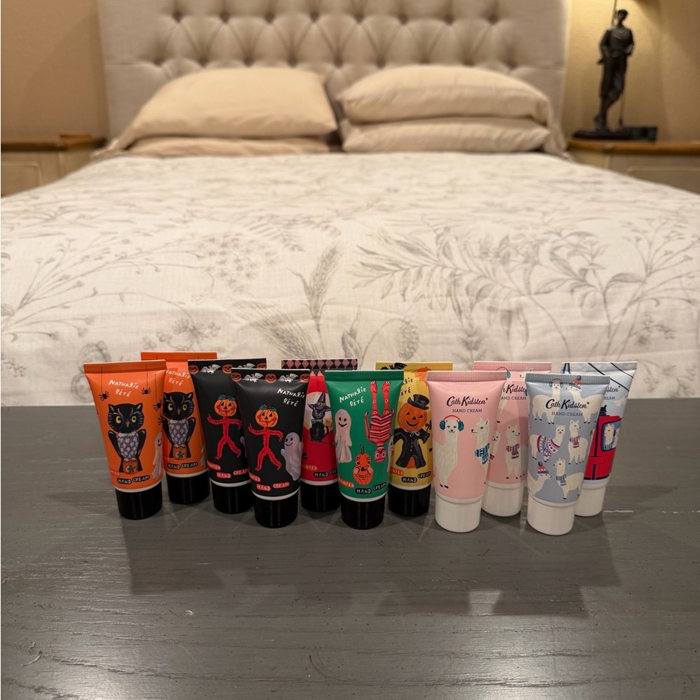 NEW Heathcote & Ivory Nathalie Lete Halloween & Cath Kidston Festive Hand Lotion - Picture 5 of 8